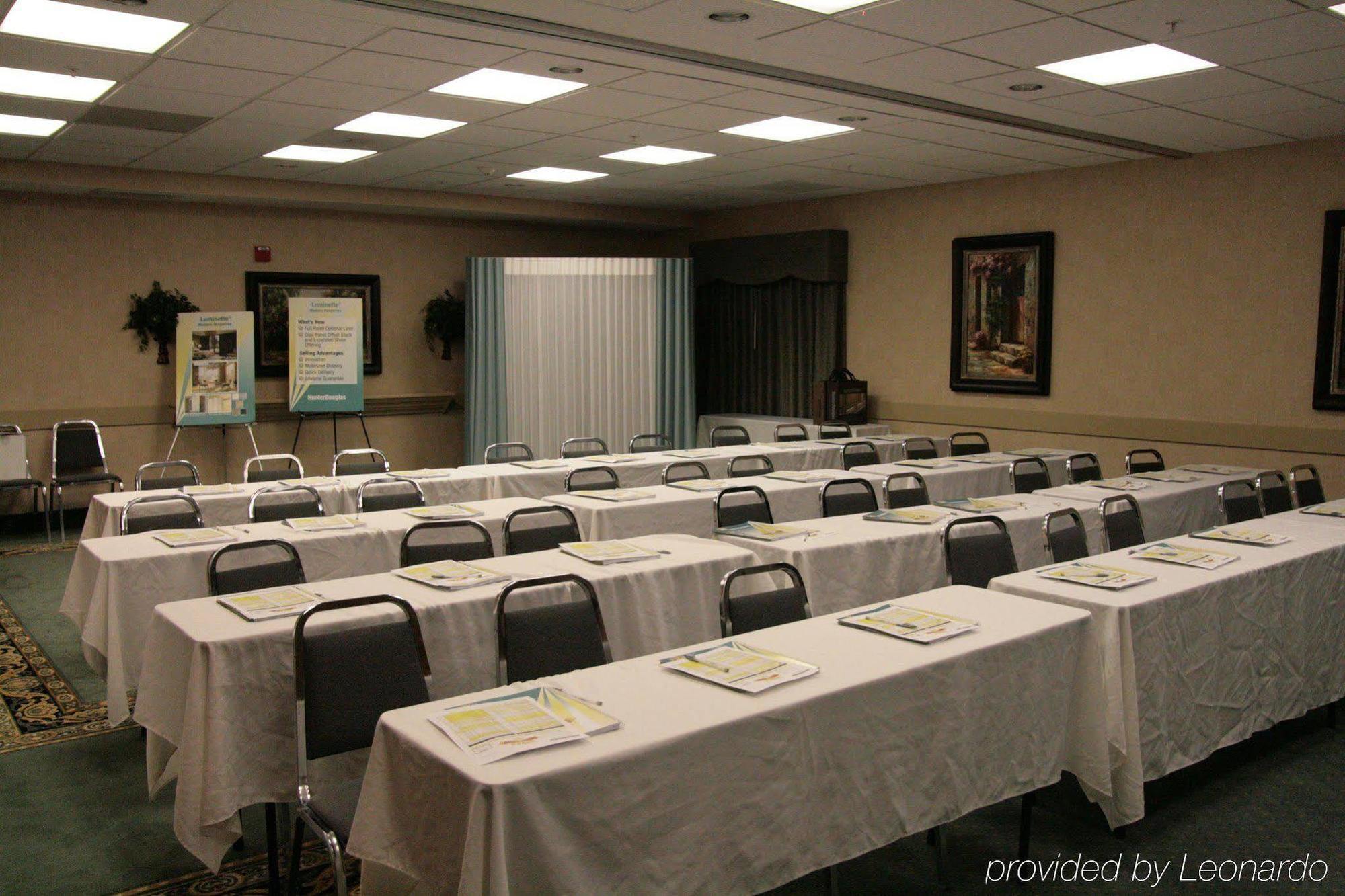 Hampton Inn & Suites Houston-Westchase מתקנים תמונה
